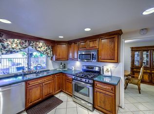 27546 Fairport Ave, Santa Clarita, CA 91351
