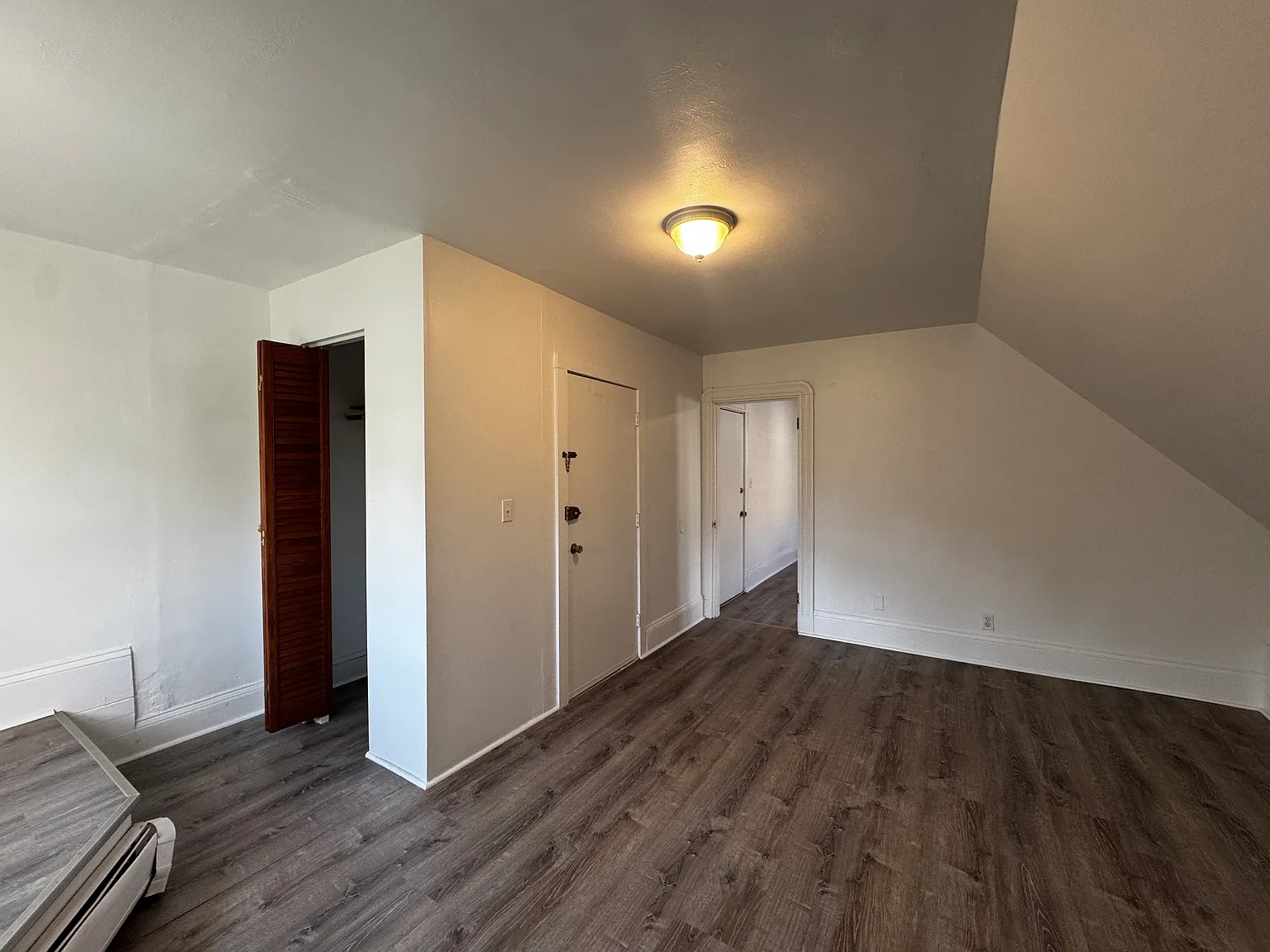1 bed, 550 sqft, $2,300 — Photo 4