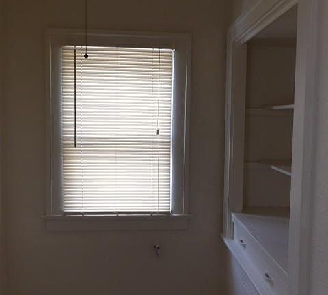 5th image of 539 E Boston Ave