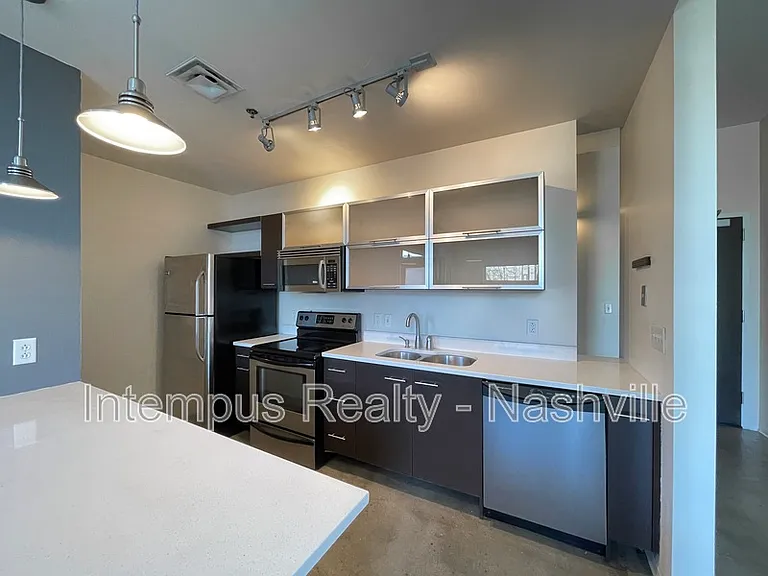 2115 Yeaman Pl #201 — Photo 6
