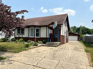 606 Wilson Ave, Sturgis, MI