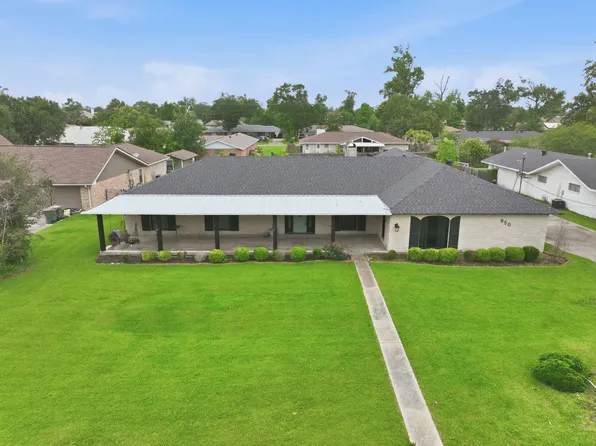 950 Terry Ln, Lake Charles, LA 70605