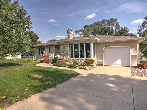 8901 15th Ave S, Bloomington, MN 55425