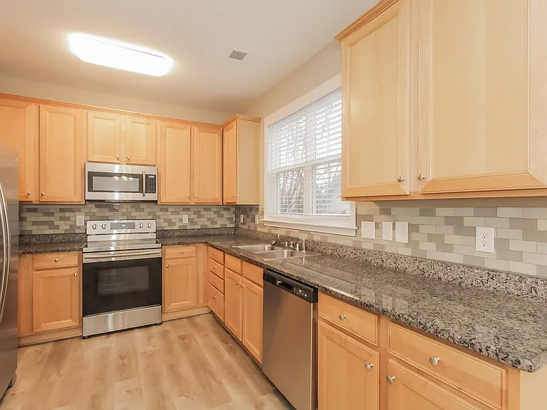 7550 Coastal Way — Photo 9