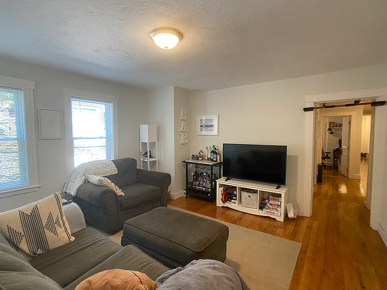 76 Perkins St #4 — Photo 9