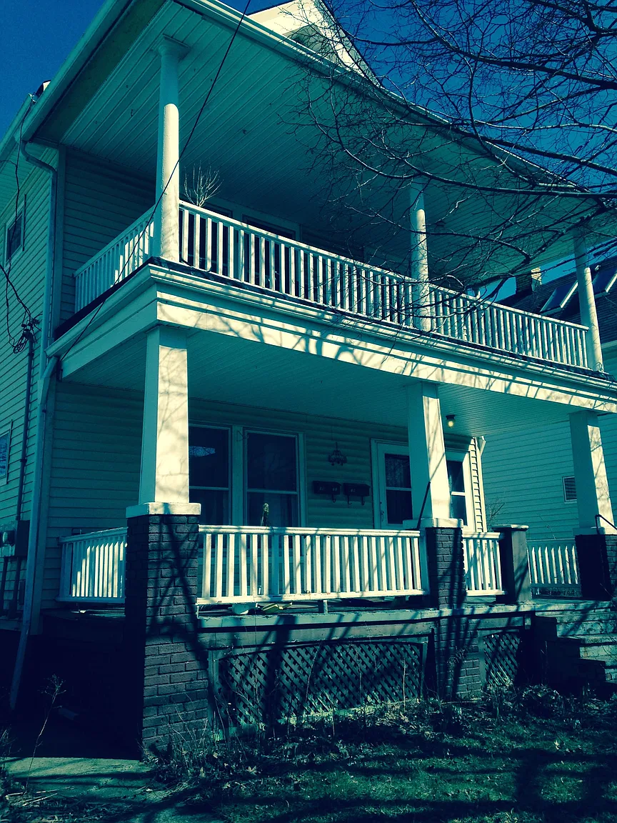 1511 Winchester Ave photo 1