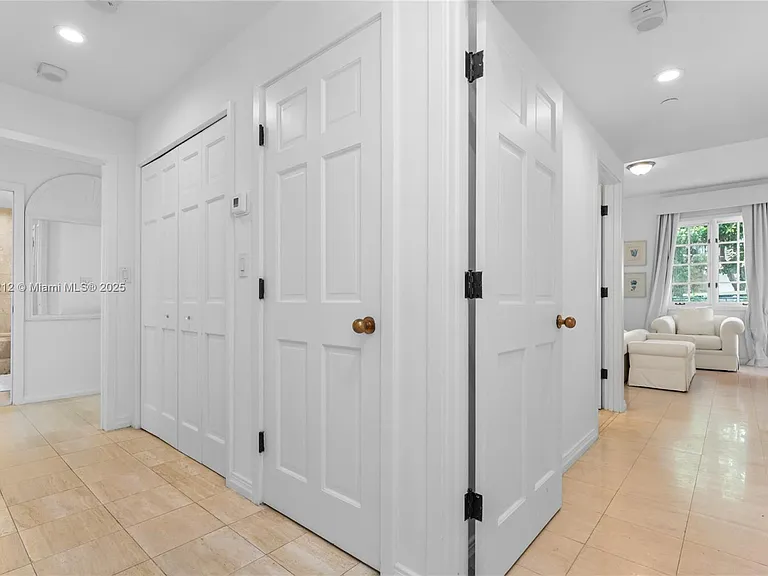 19112 Fisher Island Dr #19112 — Photo 18