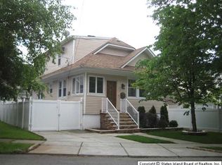 150 N North Ave, Staten Island, NY 10314