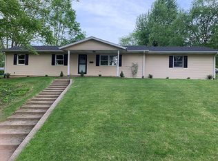 1706 Tudor Ln, South Bend, IN 46614