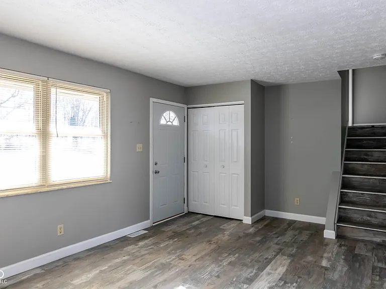 372 Redbud Pl — Photo 7