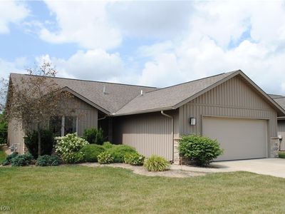 9064 Hummingbird Ln, North Ridgeville, OH, 44039