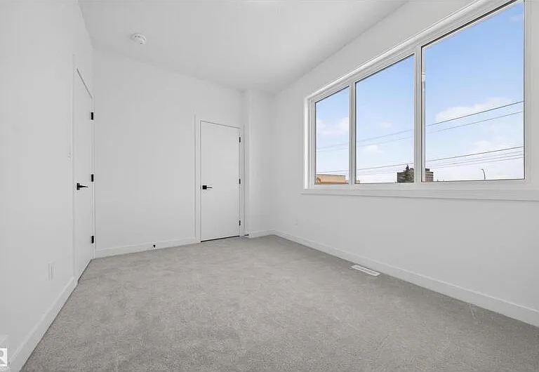 5213 104a St NW #MAIN — Photo 21