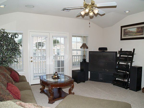 Just Listed! Beautiful Upscale Condo - 2.5 Miles from the Domain!