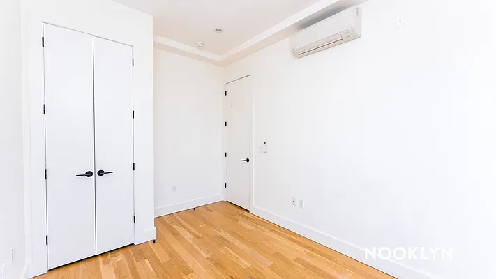 Rented by Nooklyn NYC LLC | media 28