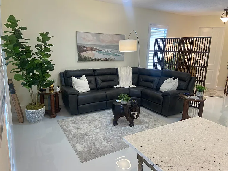 253 SW Coconut Key Way — Photo 18