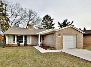 635 Wesley Dr, Park Ridge, IL 60068