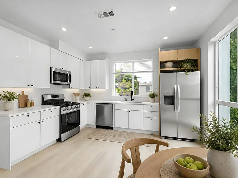 10746 Hortense St #1/2 — Photo 2