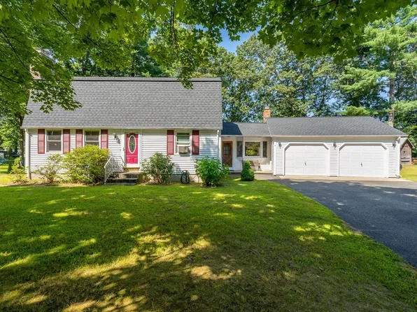 4 Bien Cir, Easthampton, MA 01027