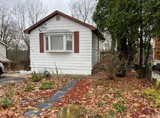 632 Brooklyn Mountain Rd, Hopatcong, NJ 07843