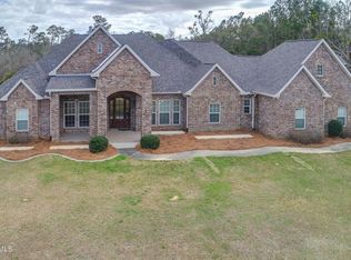 25231 Cuevas Delisle Rd, Pass Christian, MS 39571