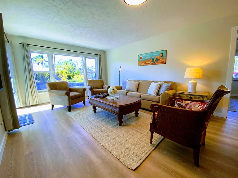 531 De Narvaez Dr — Photo 7