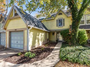 5495 Bourbeuse Cmn #4, Saint Charles, MO 63304