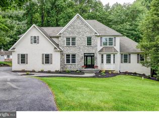 14 Eagle Way, Avondale, PA 19311