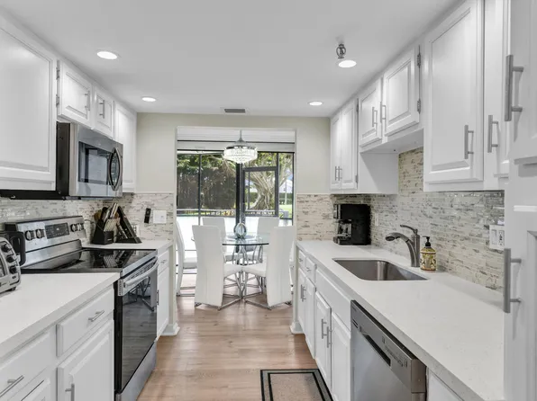 899 Jeffery Street #109, Boca Raton, FL 33487
