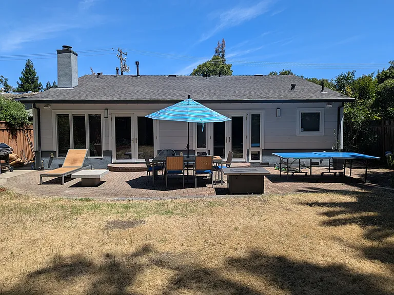 219 Okeefe St — Photo 2