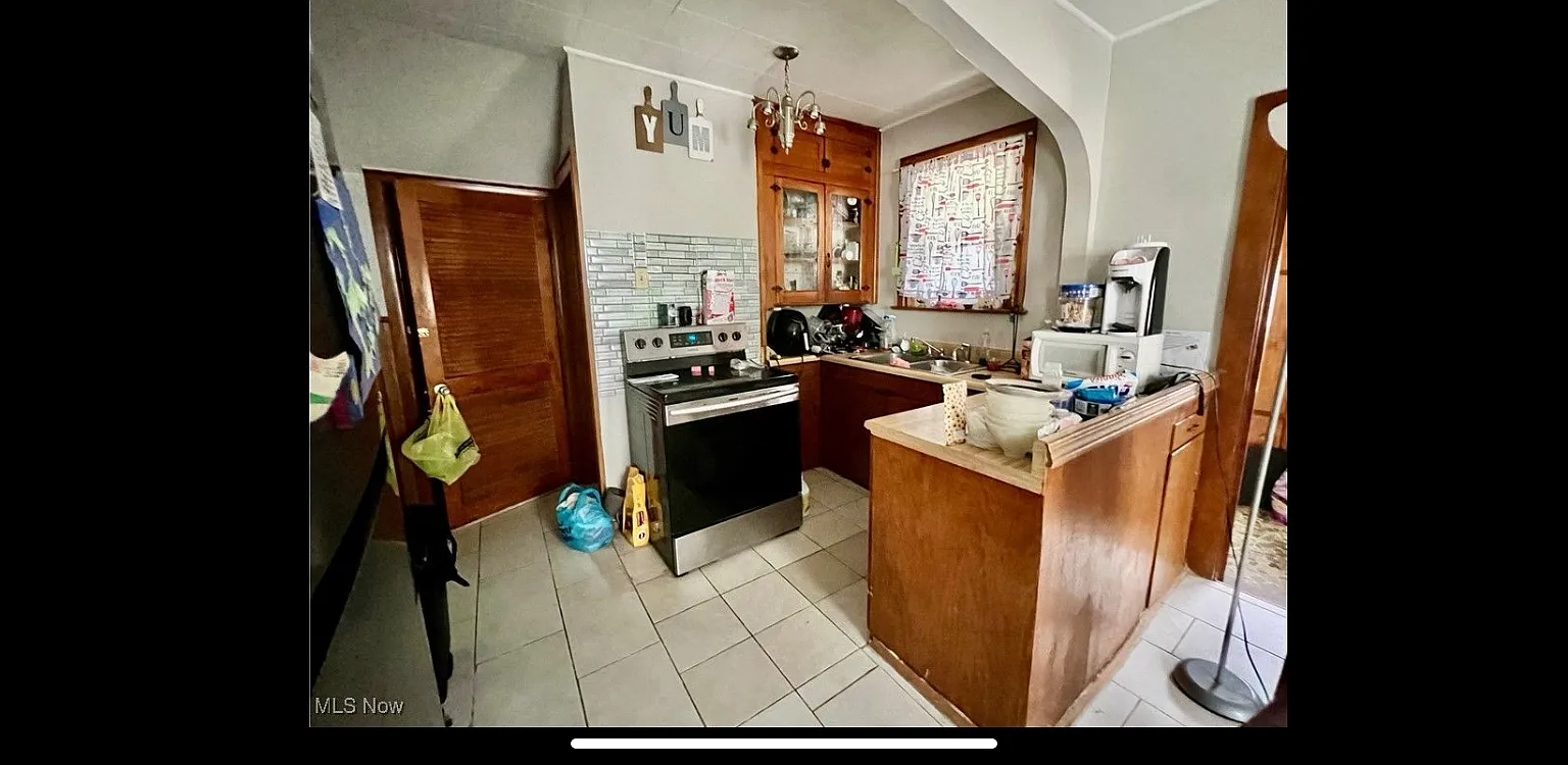 4 bed, 1296 sqft, $1,550 — Photo 3
