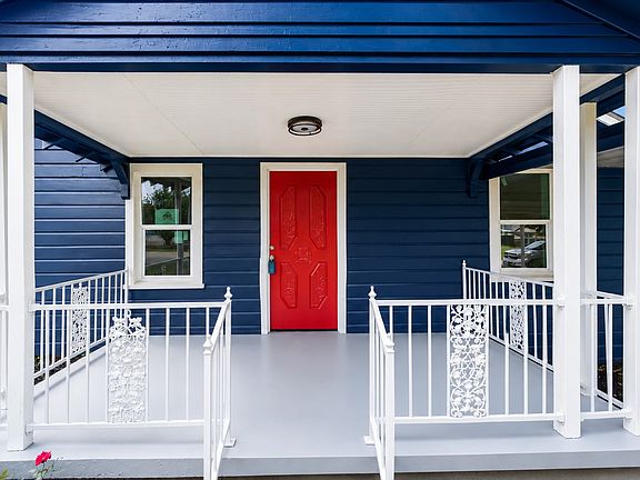 4th image of 2808 Chenault St