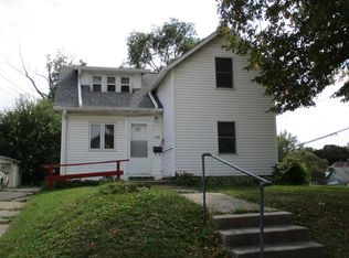 429 W American St, Freeport, IL