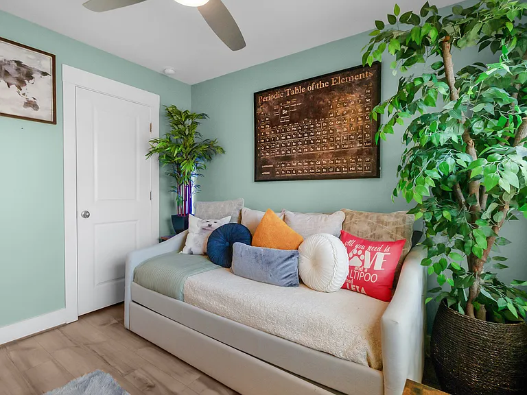 2555 Tranquil Oak Pl — Photo 18