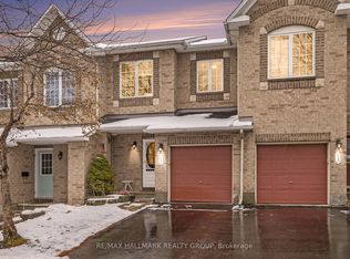 11 Scampton Dr, Ottawa, ON K2W1G1