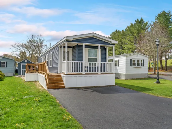 4 Blackberry Place, Kittery, ME 03904