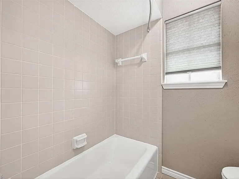 4003 W Valley Dr — Photo 32