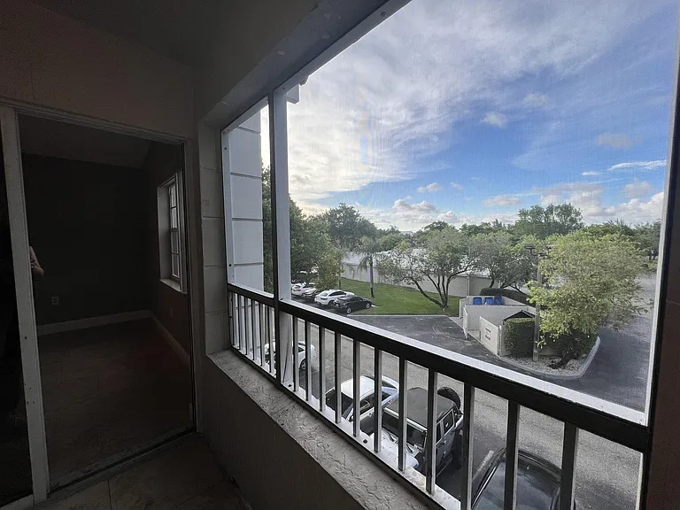 2850 N Oakland Forest Dr #308 — Photo 10