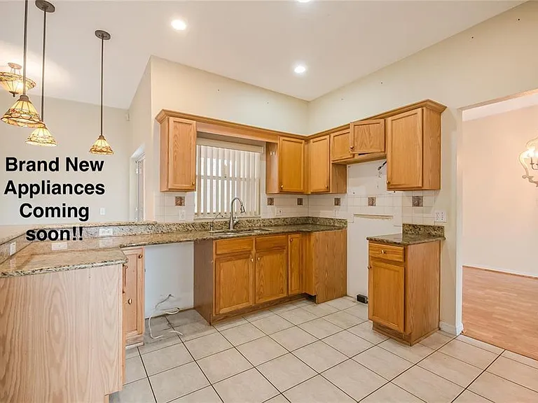 603 Pinehurst Ct — Photo 16