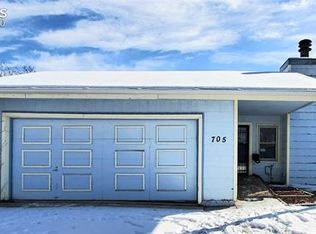 705 San Bruno Pl, Colorado Springs, CO 80906
