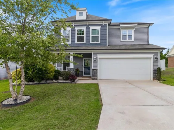 404 Mockingbird Ln, Mebane, NC 27302