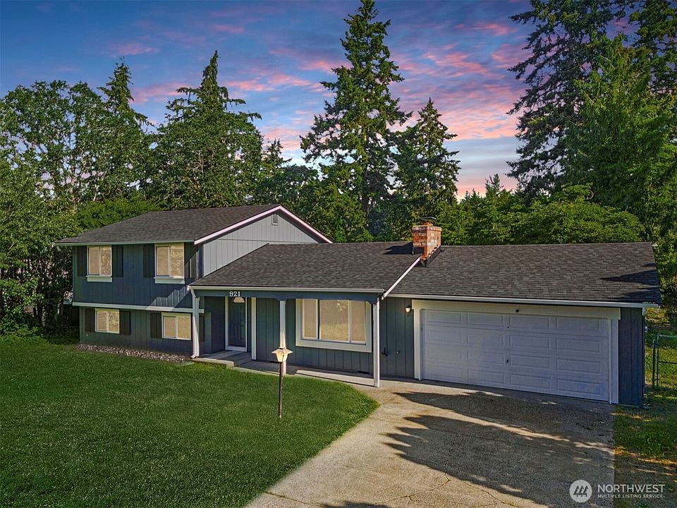1st image of 921 185th Street Ct E