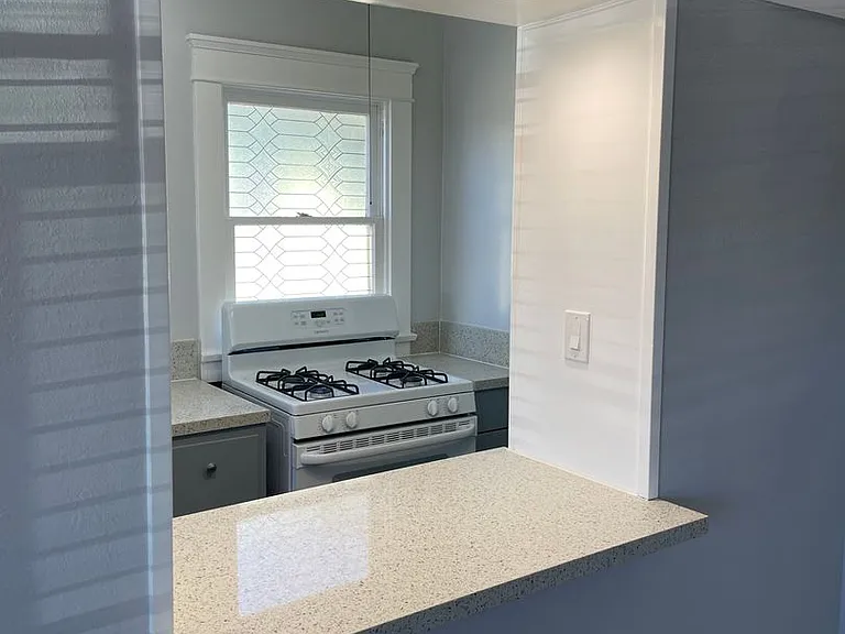 1529-1531 1533 Madison Ave — Photo 17