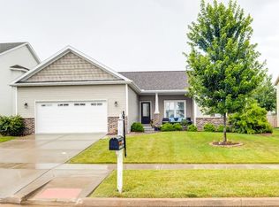 1604 Keybridge Way, Bloomington, IL 61704