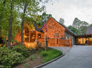 6000 E Gate Ct, Smoke Rise, GA 30087