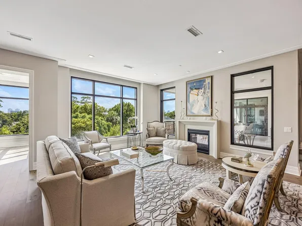 6017 Memorial Dr Unit 406, Houston, TX 77007