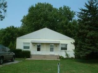 6613 Lewis Ave, Temperance, MI 48182