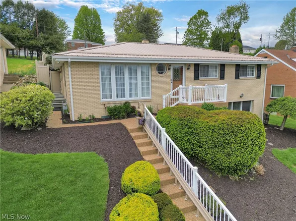 2711 Whitehaven Blvd, Steubenville, OH 43952