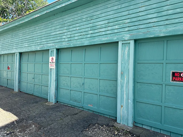 384 Hanover St #D — Photo 9