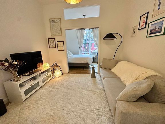 3rd image of 132 W 15th St APT 2A