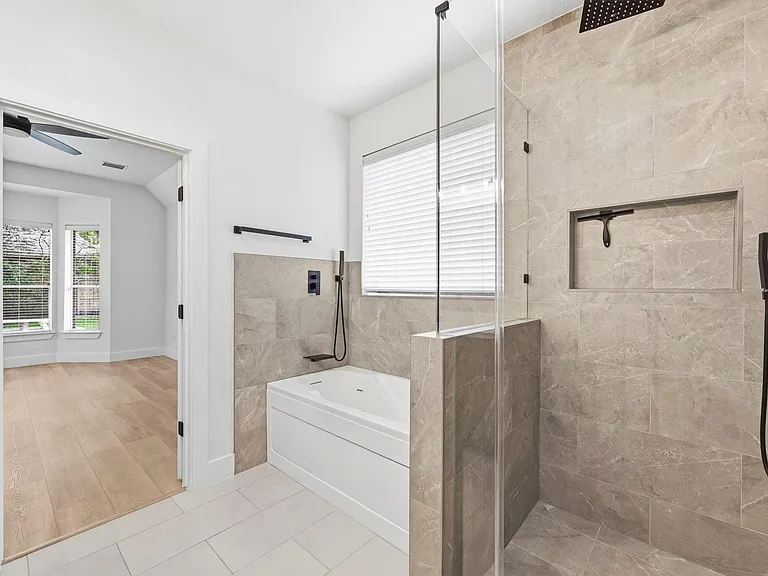 138 W Stockbridge Landing Cir — Photo 17